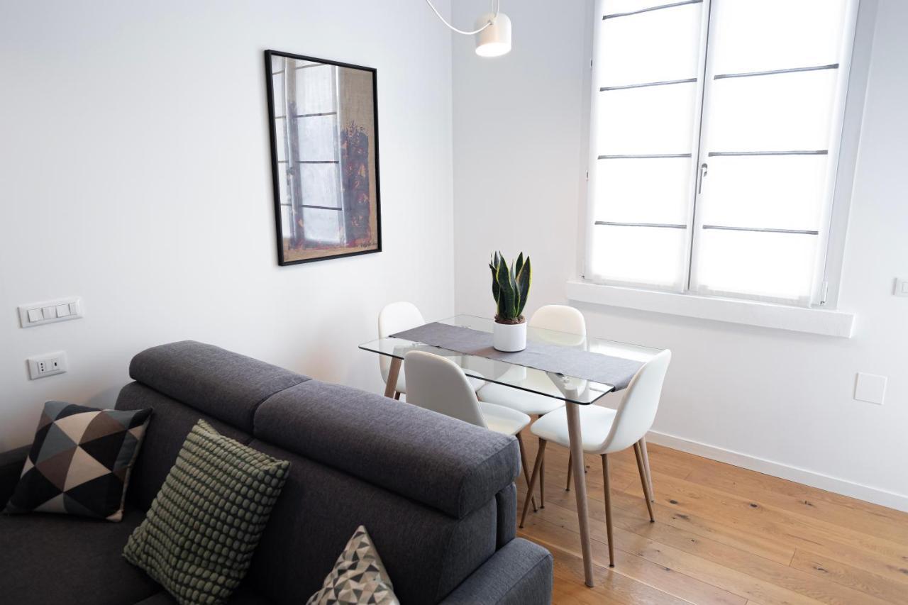 Elegante Bilocale In De Angeli - Piazzale Siena Apartment Milano Ngoại thất bức ảnh